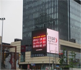 商場(chǎng)玻璃幕墻