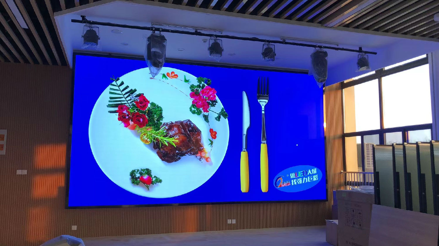 雙橋?yàn)呈覂?nèi)1.8.jpg 雙橋?yàn)呈覂?nèi)1.8.jpg