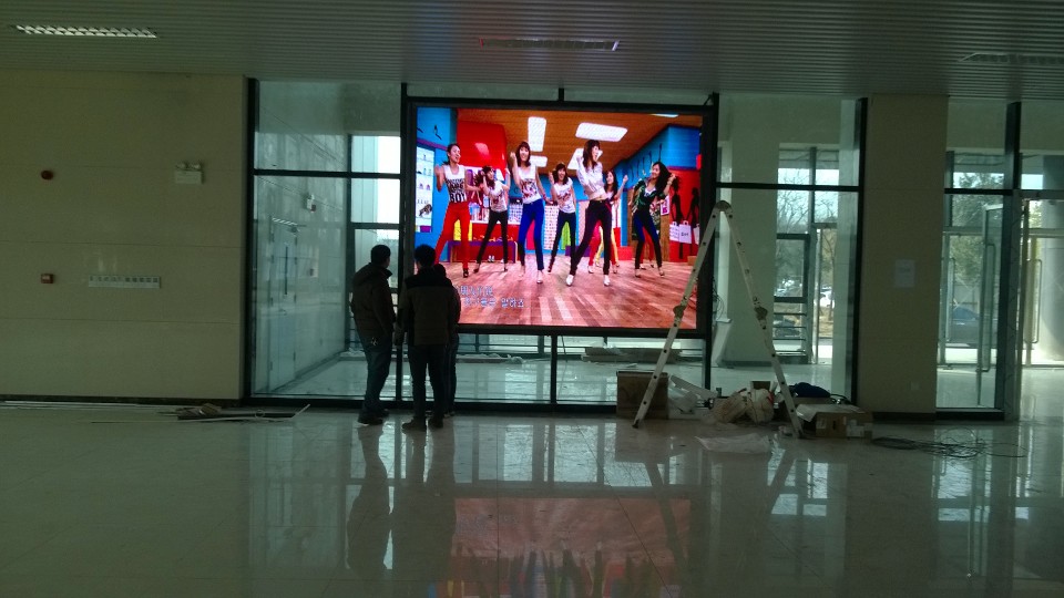 購物商場P4全彩顯示屏形象墻 購物商場P4全彩顯示屏形象墻